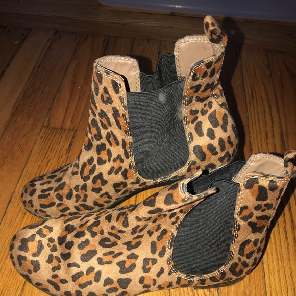Leopard Booties - Picture 1 of 2